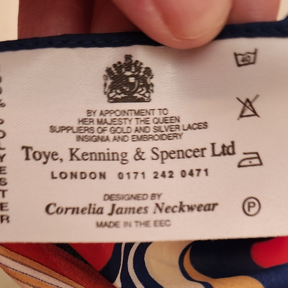 Toye, Kenning & Spencer Scarf - Picture 2 of 2